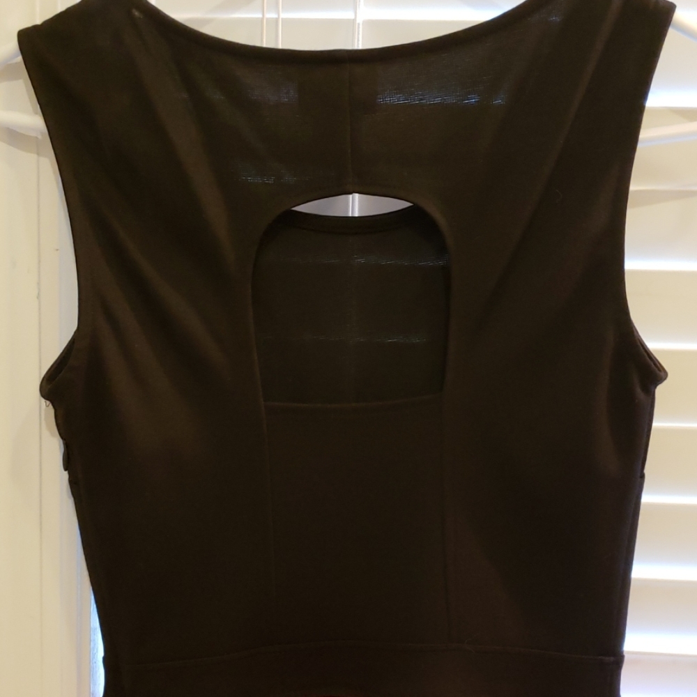 Dress - Picture 4 of 4